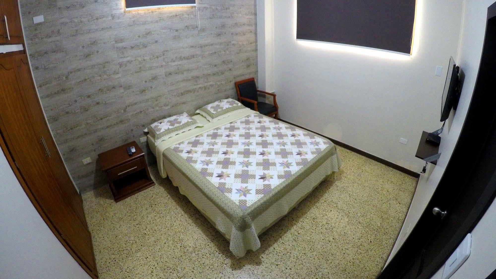 Dc Suites Aeropuerto Guayaquil Exteriör bild